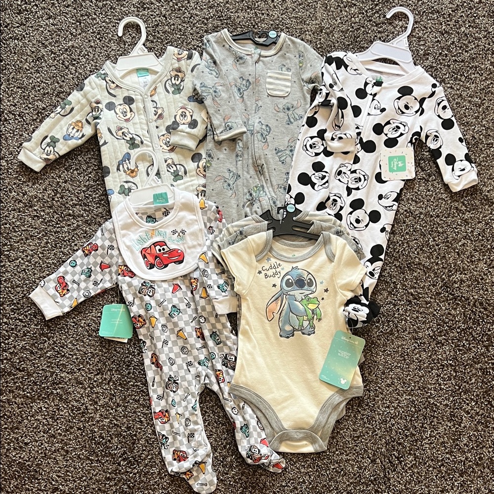 Disney Neutral Mickey & Friends Mixed Character Footie Set - Gray, White, Cream